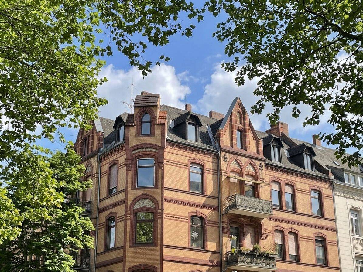 Ein Traum von Dachgeschoss – 4 Zimmer-Altbau-Wohnung im Wiesbadener Westend!, 65195 Wiesbaden (Wiesbaden)