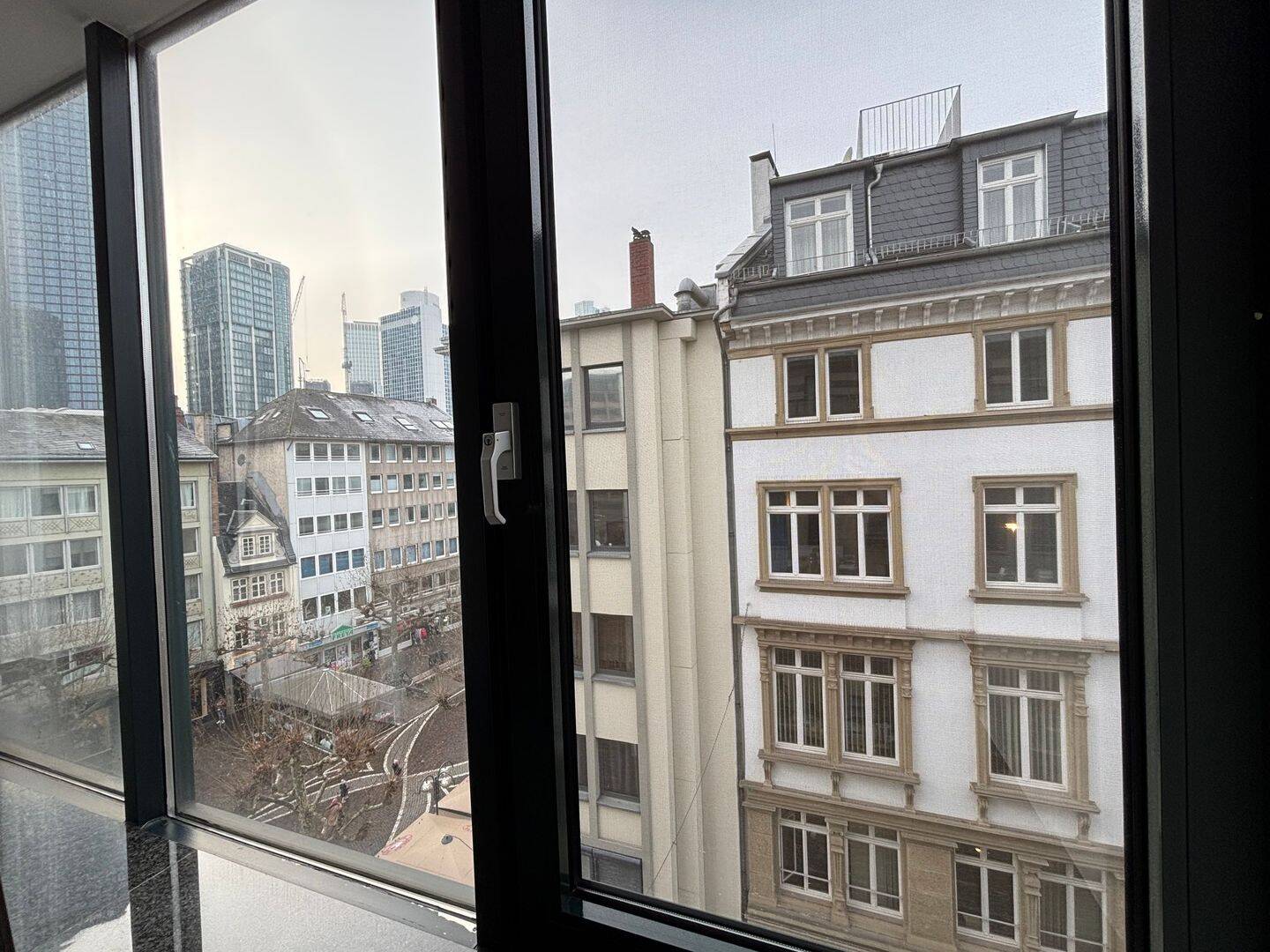 An der Freßgass: Hochwertige 3-Zimmer-Wohnung im Herzen von Frankfurt, 60313 Frankfurt am Main (Altstadt Innenstadt)