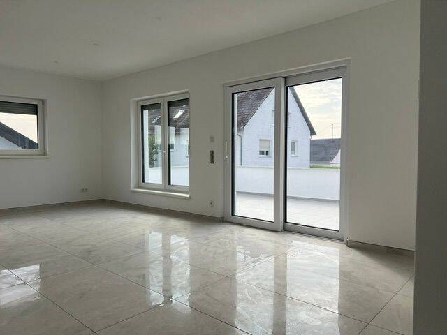Erstbezug nach Sanierung – 3 Zi.DG-WHG mit Gr.Balkon zur Miete in Vöhringen !, 89269 Vöhringen