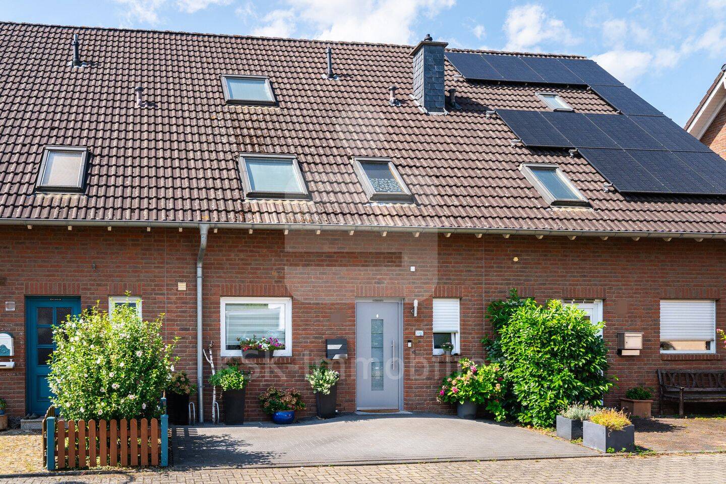 Ideal für Familien mit Kindern! Attraktives Reihenmittelhaus in begehrter Wohnlage!, 53332 Bornheim