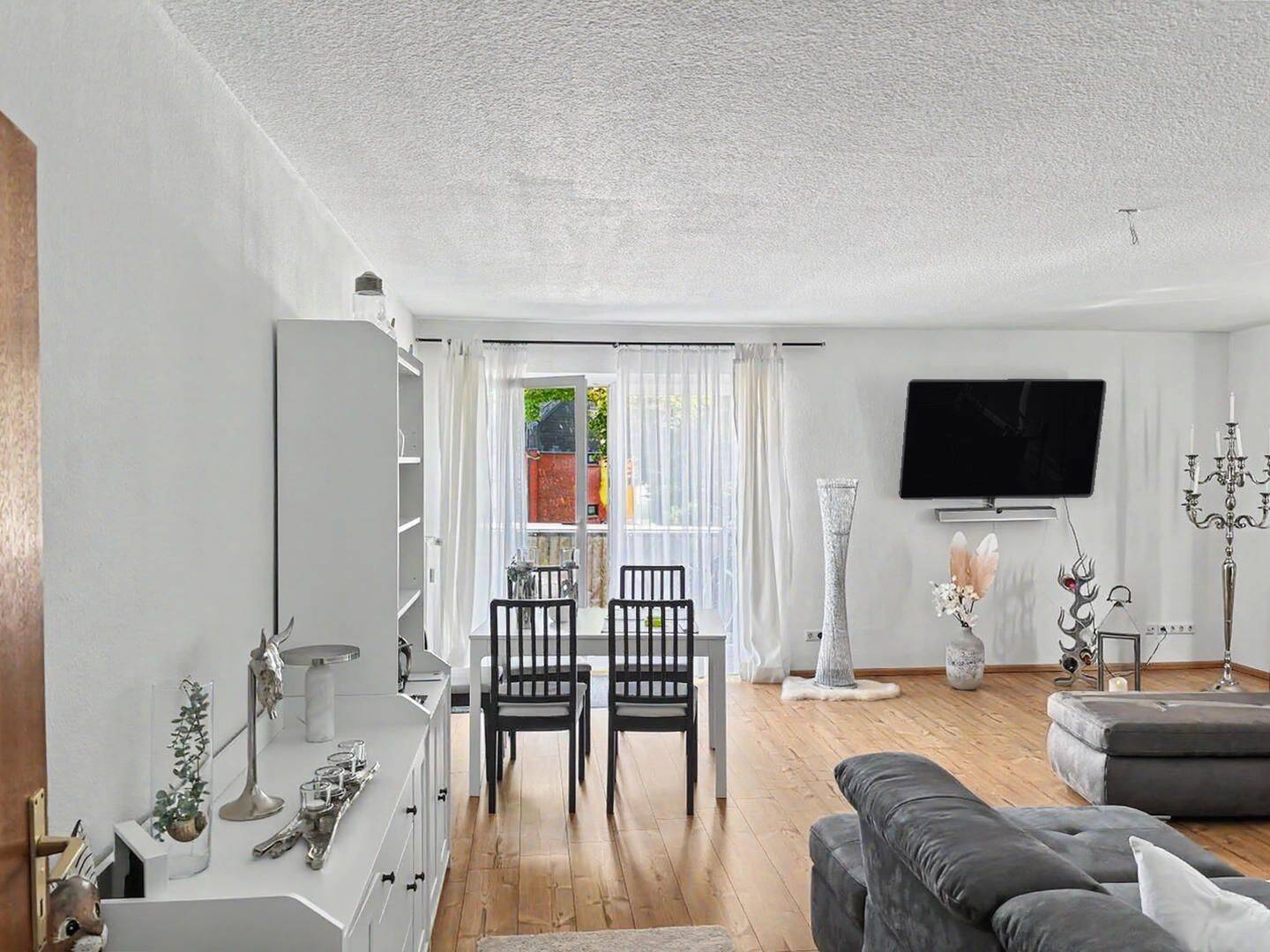 Große 3-Zimmer-Wohnung mit großem Balkon und 1 Garage in Neumünster-Wittorf zu vermieten, 24539 Neumünster (Gadeland Ruthenberg Stör Wittorf)