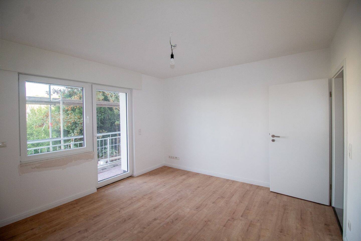 Eigentumswohnung voll saniert mit Balkon und Garage!, 56220 Kettig