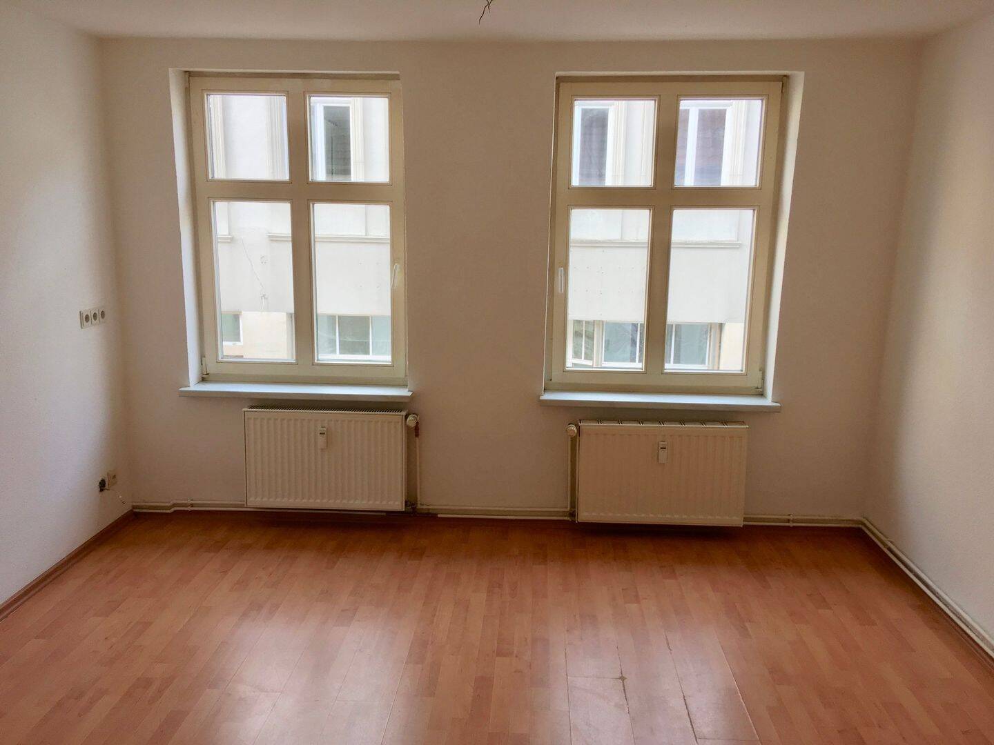 Gemütliche und helle 2,5-Zimmer Wohnung (1.OG) zentral in Parchim, 19370 Parchim