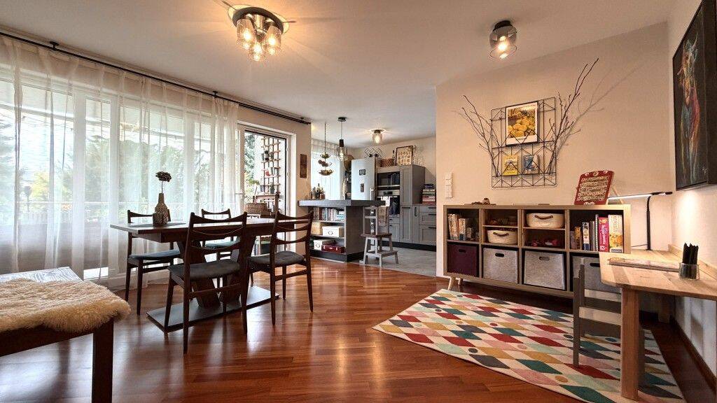 Exklusive 3-Zimmer-Wohnung mit Loggia, Garage und Stellplatz in Hanau-Steinheim, 63456 Hanau (Klein-Auheim Steinheim)