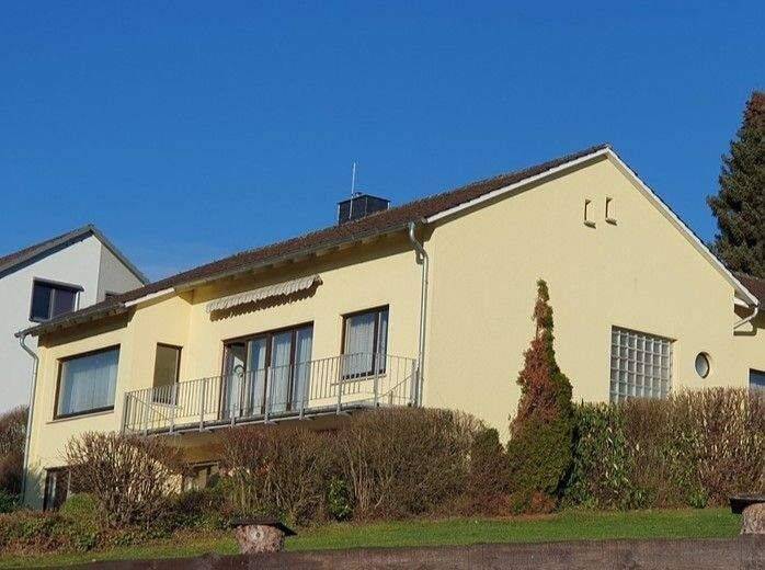 212 m² Wohnfläche + 1.007 m² Bauplatz – Haus mit Einliegerwohnung in Hilkerode, 37115 Duderstadt