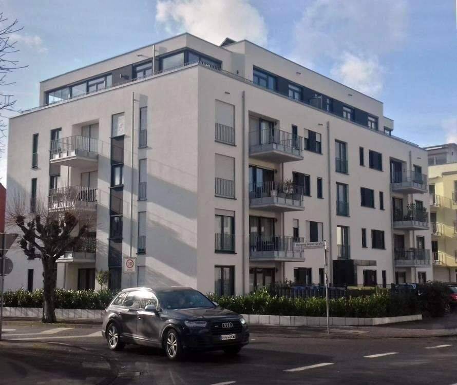 Hochwertig ausgestattete 3-Zi. Wohnung mit Terrasse und Gartenanteil im EG, 53474 Bad Neuenahr-Ahrweiler