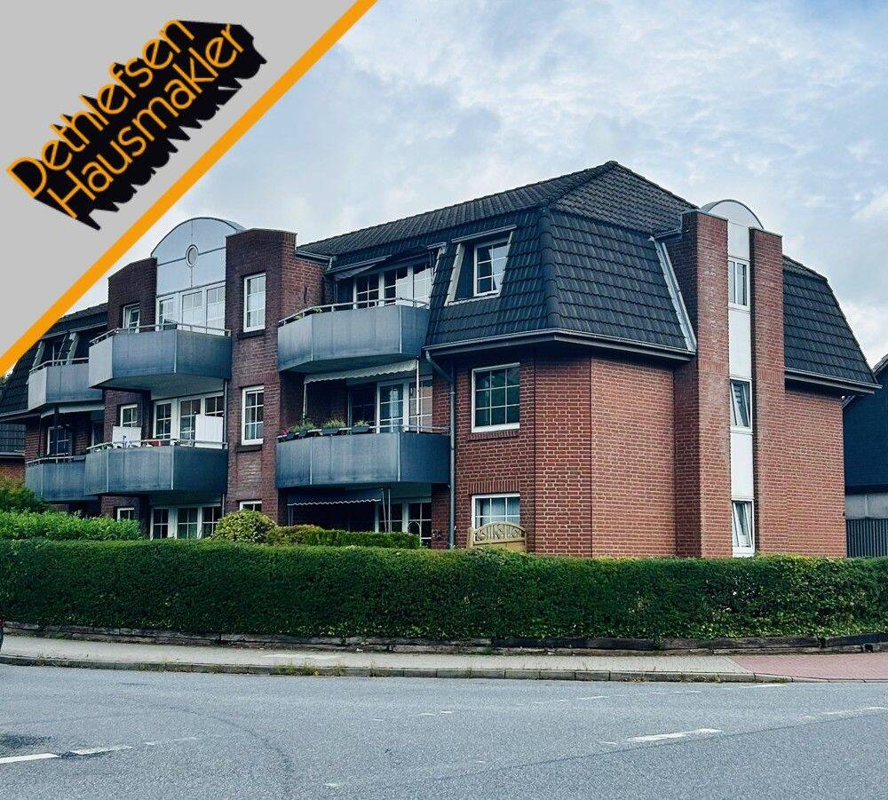 Helle und gepflegte 2 Zimmer-Wohnung mit Balkon im 2. OG in zentrumsnaher Wohnlage in Heide, Kreis Dithmarschen, 25746 Heide