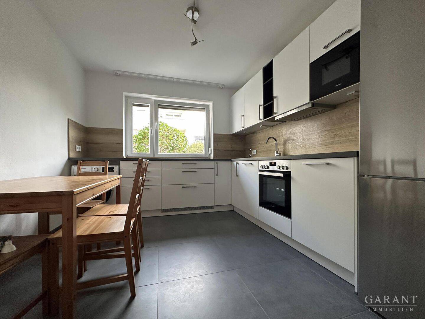 Ruhige Erdgeschosswohnung mit großer Terrasse, 82110 Germering