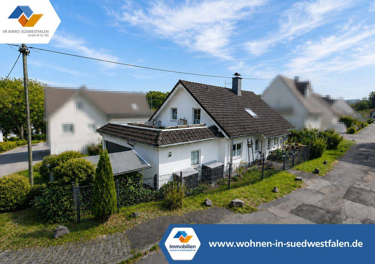VR Immo: Familienfreundliches Einfamilienhaus mit Doppelgarage, 57250 Netphen