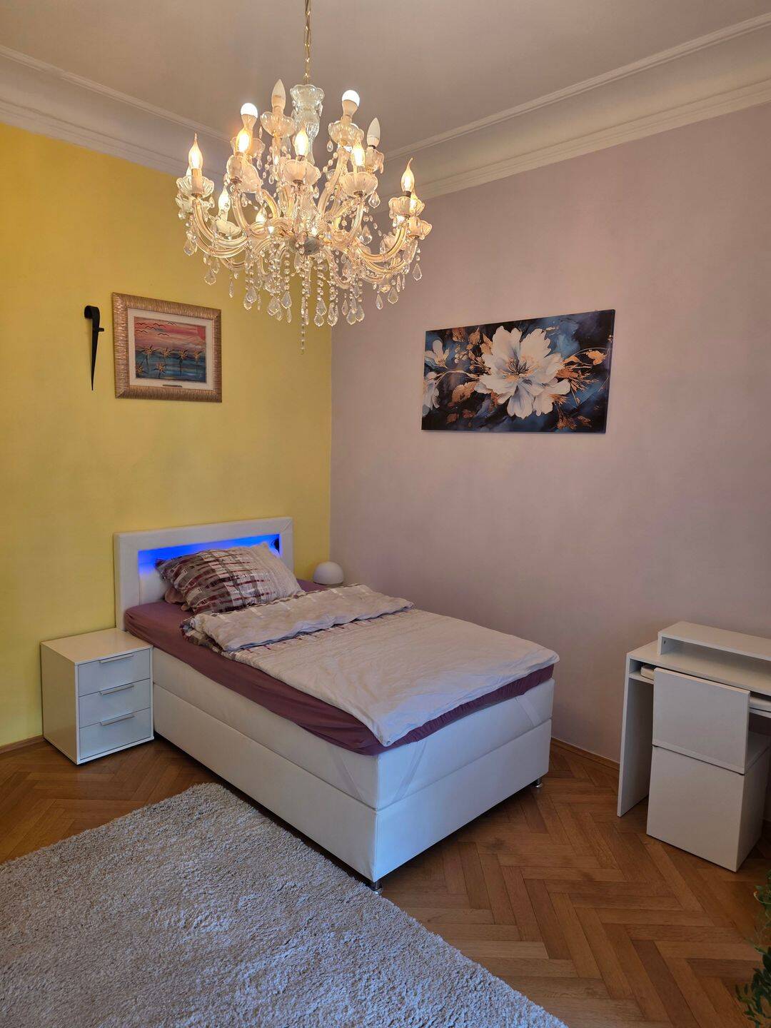 biete ein möbliertes 24qm WG-Zimmer, 80637 München (Moosach Neuhausen-Nymphenburg)