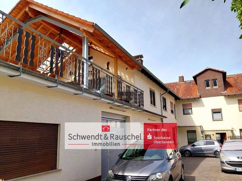 Großes 3-Familienhaus mit Doppelgarage in Rockenberg-Oppershofen, 35519 Rockenberg