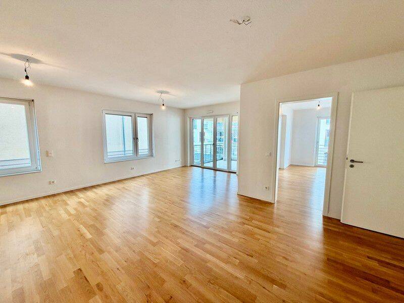 Lichtdurchflutete Etagenwohnung mit großzügigem Balkon, 44263 Dortmund (Hörde Mitte Schüren)