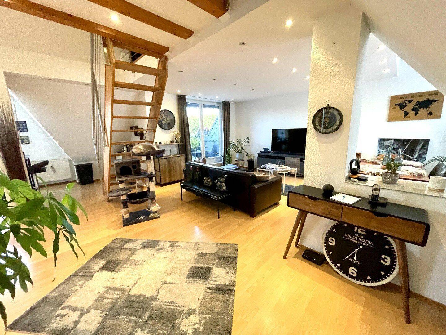 Einzigartige Maisonette-Studio-Wohnung mit Balkon, 45886 Gelsenkirchen (Ückendorf)