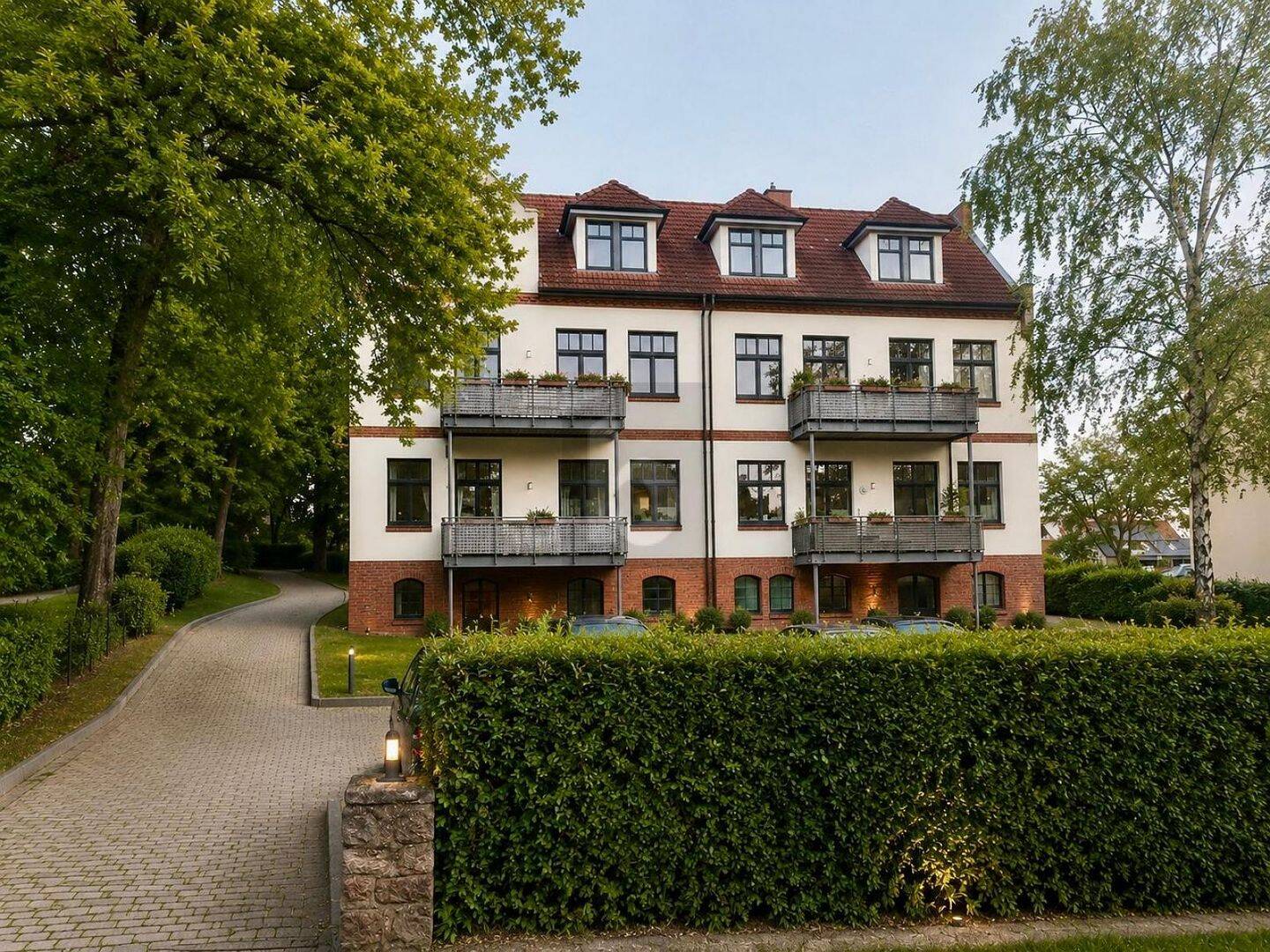 ALTBAUCHARME TRIFFT MODERNEN WOHNKOMFORT, 18209 Bad Doberan