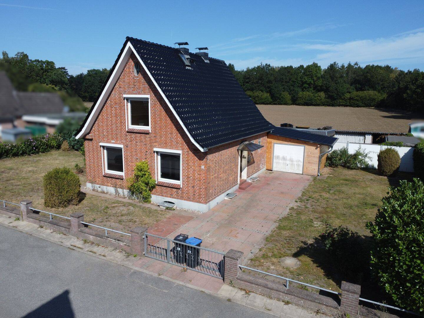 Freistehendes Einfamilienhaus mit großzügigem Grundstück und viel Gestaltungspotenzial in Pansdorf, 23689 Ratekau