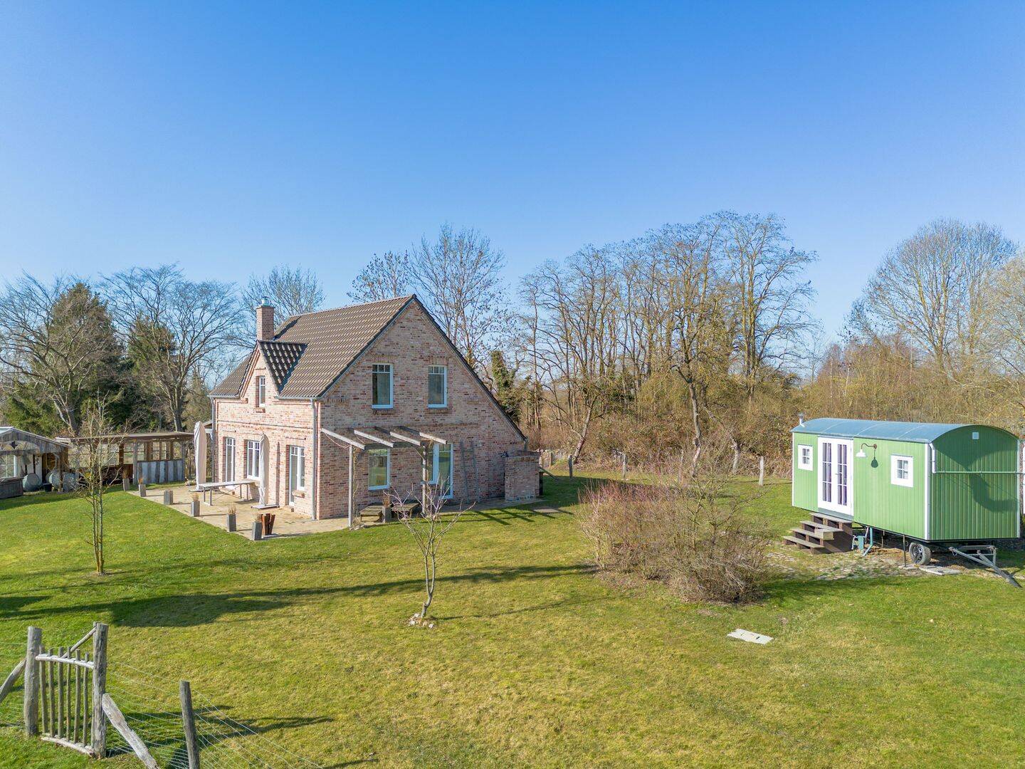 Modernes Einfamilienhaus auf 5.499 m² Naturgrundstück nahe des Schaalsees, 19246 Zarrentin am Schaalsee