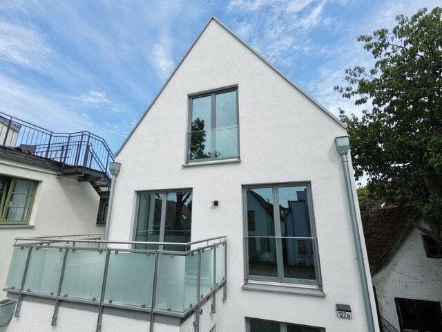 Großzügige 4-Raum-Maisonettewohnung (Neubau-Erstbezug) in zentraler Lage in Warnemünde mit Top-Ausstattung, 18119 Rostock (Diedrichshagen Hohe Düne Seebad Warnemünde)