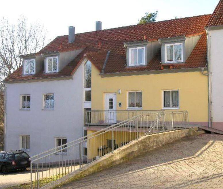 Vermietete 2,5-Zimmer-ETW mit Stellplatz in Emskirchen, 91448 Emskirchen