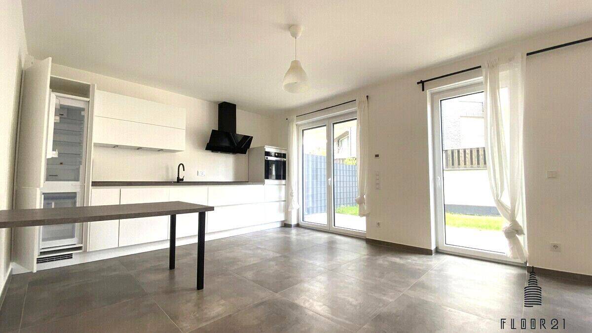 Moderne Drei-Zimmer-Wohnung mit Garten und Tiefgaragenstellplatz, 50226 Frechen