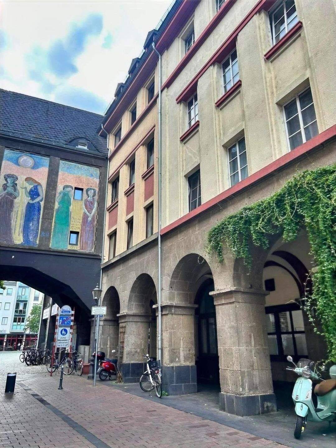 Frisch renoviert, incl. neuer EBK, 56068 Koblenz (Altstadt Mitte Rauental Stolzenfels Süd)