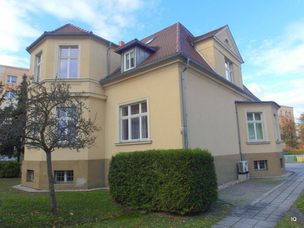 Villa Westerberge: 1-Zimmer-Singlewohnung mit Pantryküche und Badewanne * Hobbyraum möglich, 2943 Weißwasser/O.L.