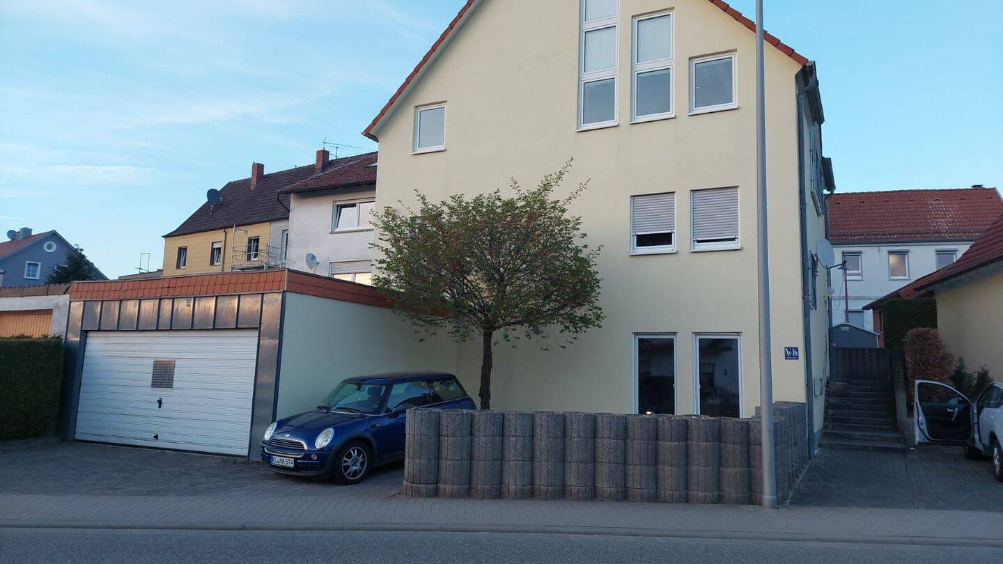 Geräumige, helle Maisonettenwohnung in Steinwenden, 66879 Steinwenden