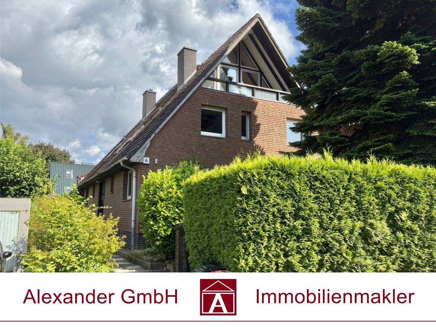 Großes Doppelhaus mit Garten und Garagen – eine Hälfte vermietet, 22119 Hamburg (Mitte Billstedt Horn)