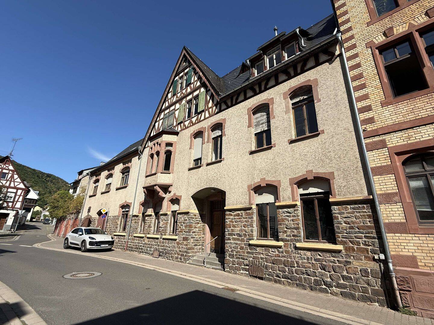 Denkmalgeschütztes Sanierungsensemble in Bacharach-Steeg – 945 m² Grundstück – Bieterverfahren, 55422 Bacharach