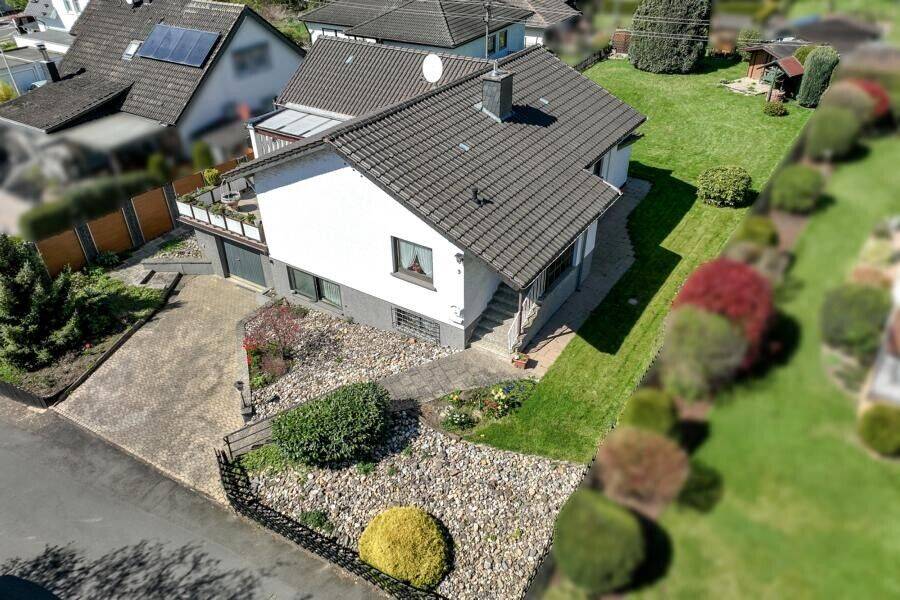 Bungalow auf 851 m² Grundstück mit schönem Terrassenblick – Renovieren, gestalten, wohlfühlen, 53639 Königswinter