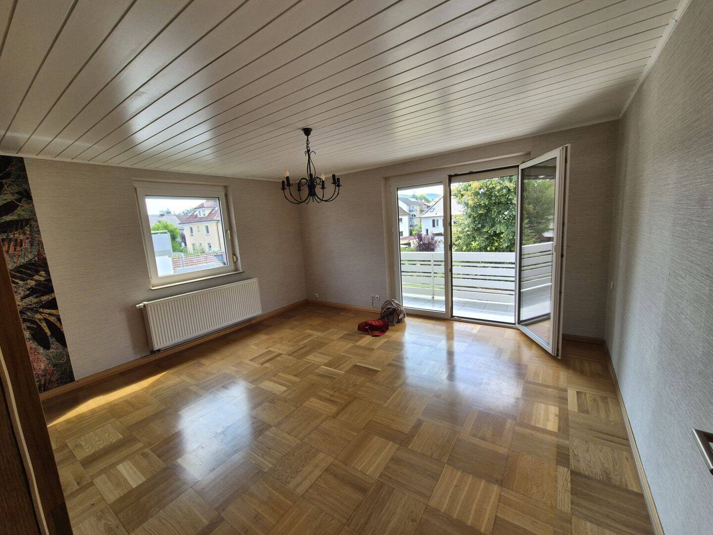 4-Zimmer-Wohnung in Top-Lage-großzügig,hell & attraktiv, 72762 Reutlingen