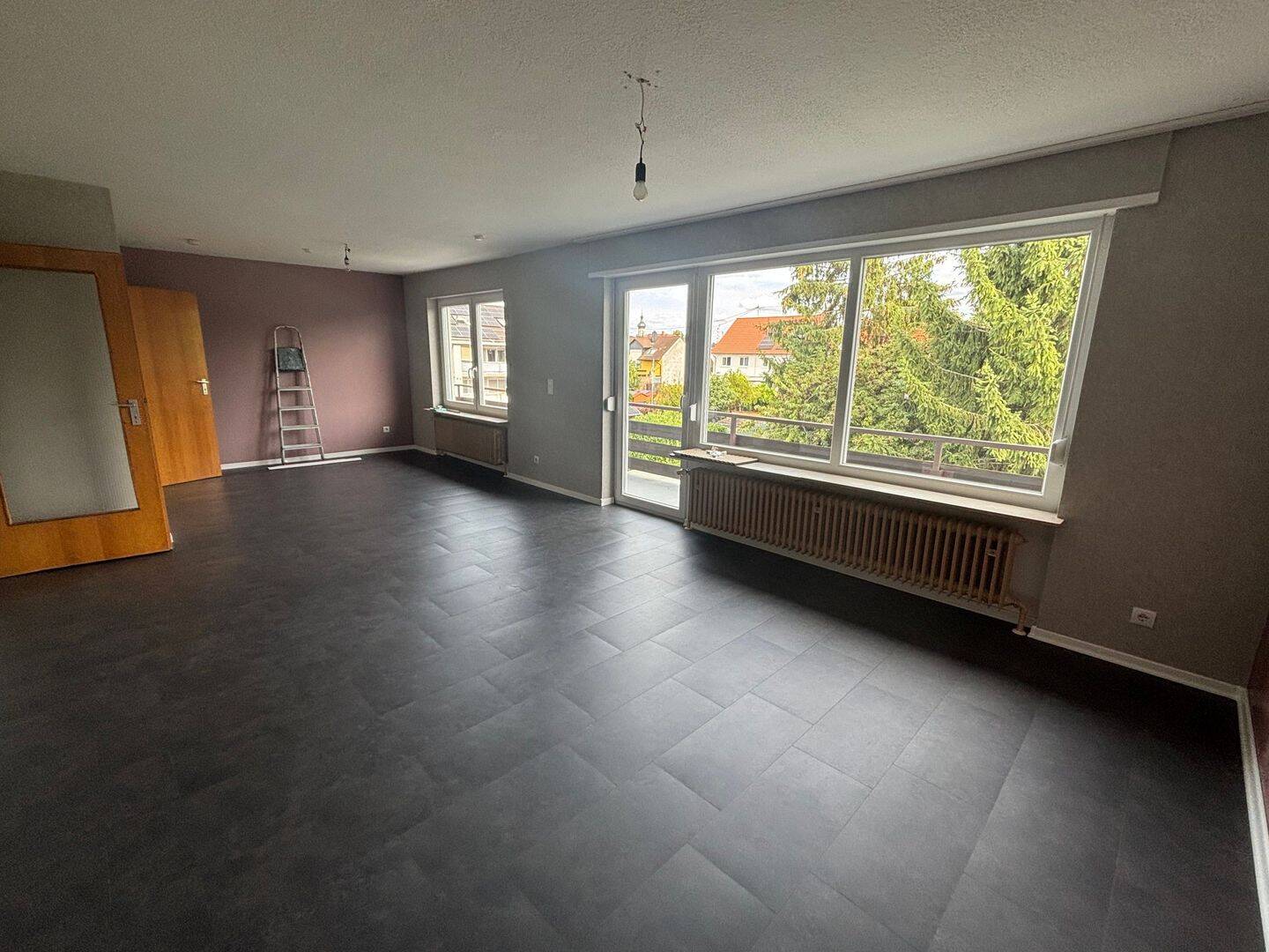 2,5 ZKB Balkon plus neue Einbauküche, 67069 Ludwigshafen am Rhein (Edigheim Oppau Pfingstweide)