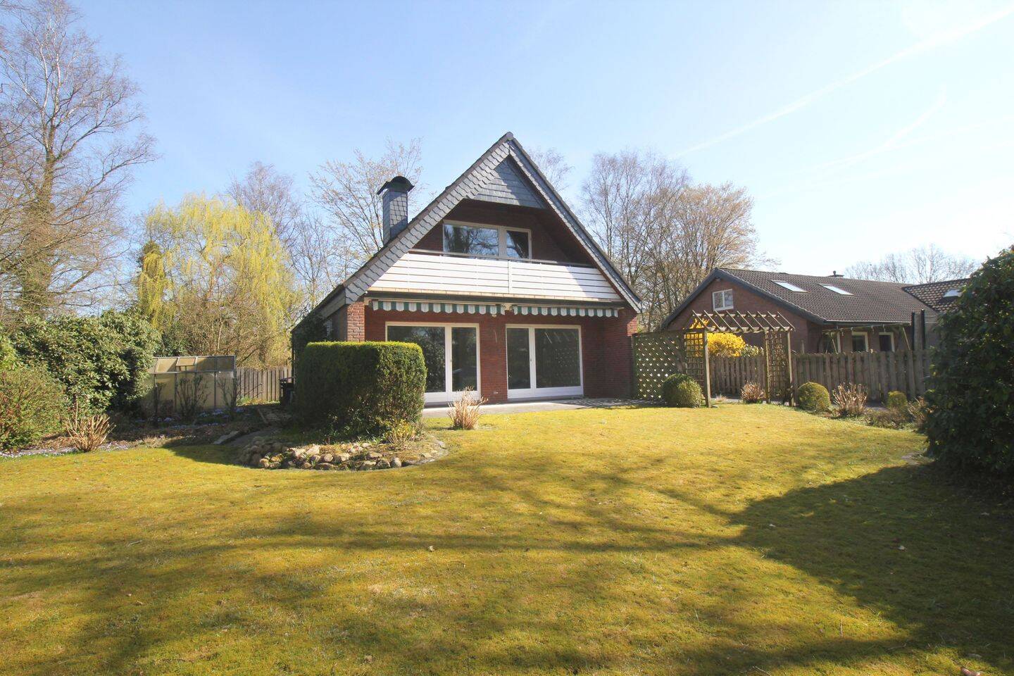 MIETEN MIT KAUFOPTION: Modernisiertes Einfamilienhaus mit Garten & Wärmepumpe | Oldenburg-Ofenerdiek, 26125 Oldenburg (Oldb) (Donnerschwee Etzhorn Nadorst Ofenerdiek Ohmstede)