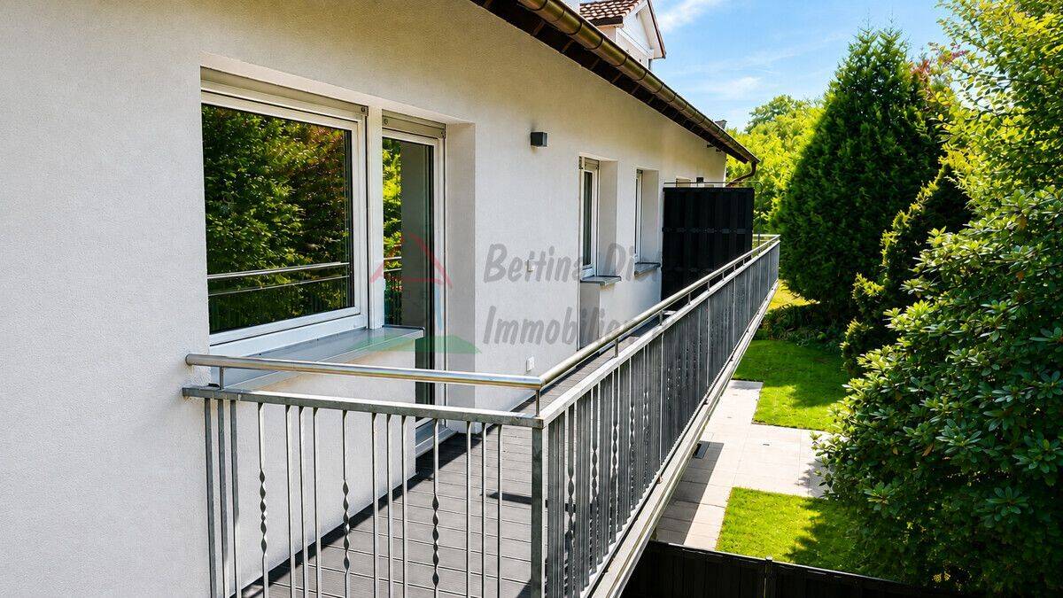 DIETZ: 3-Zimmer-Wohnung im 1. OG im energetisch sanierten 7-FH m. Balkon n. Godelsberg und Waldrand!, 63739 Aschaffenburg (Innenstadt Österreicher Kolonie)