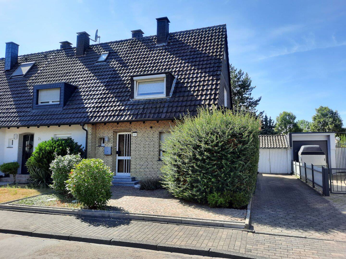 Ideal für die kleine Familie! Charmantes Einfamilien-Reihenendhaus mit Innenkamin, Sauna, Garten und Garage, 44651 Herne (Eickel Röhlinghausen Wanne-Süd)