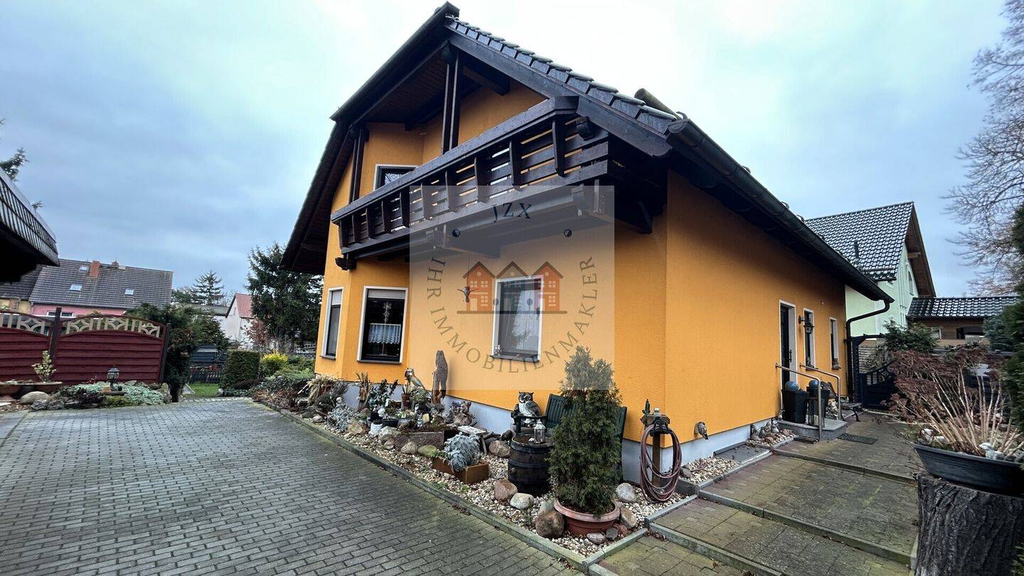 Qualität statt Kompromisse! Freistehendes EFH mit Wärmepumpe, Vollkeller, Balkon & Terrasse, 6246 Bad Lauchstädt