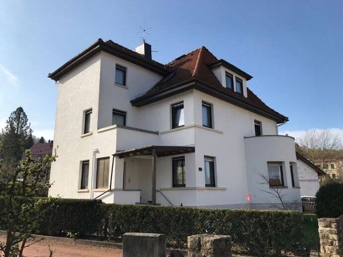 2 Raum Dachgeschoss Wohnung in sanierter Villa, 36448 Bad Liebenstein