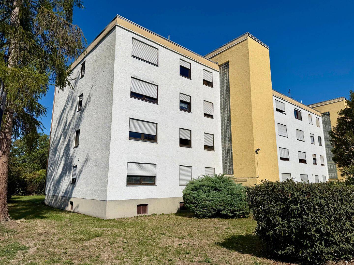 +++ Lichtdurchfluteter Wohntraum mit Loggia, Aufzug und Tiefgarage +++, 84453 Mühldorf a. Inn