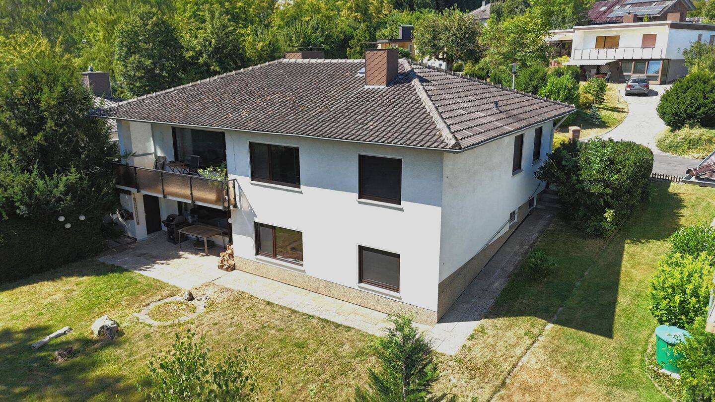 Gepflegtes Ein- bis Zweifamilienhaus in bester Lage von Hofgeismar, 34369 Hofgeismar