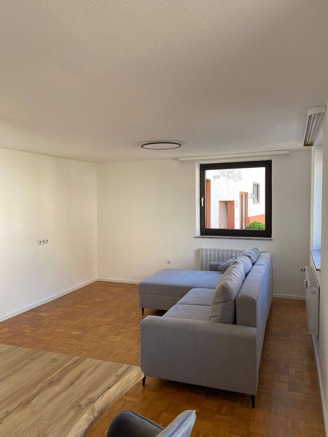 2 Zimmerwohnung zu vermieten. Schöne helle Wohnung mit Garten, 72364 Obernheim