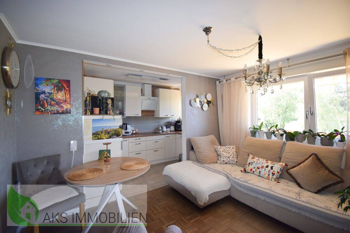 Charmante 3-Zimmer-Maisonettewohnung mit traumhafter Aussicht in Südstadt unter der FH, 75175 Pforzheim