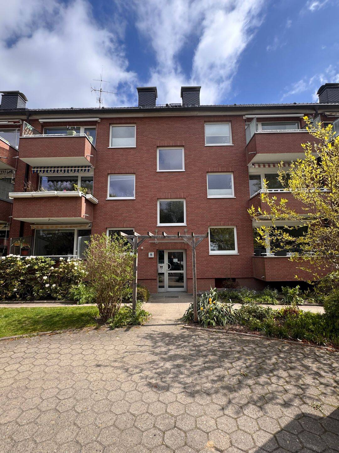 Im Auftr.: In Kürze frei! 2,5 Zi.-Whg mit Balkon in ruhiger Straße in HH-Barmbek, 22305 Hamburg (Hamburg-Nord Barmbek-Nord Barmbek-Süd Winterhude)