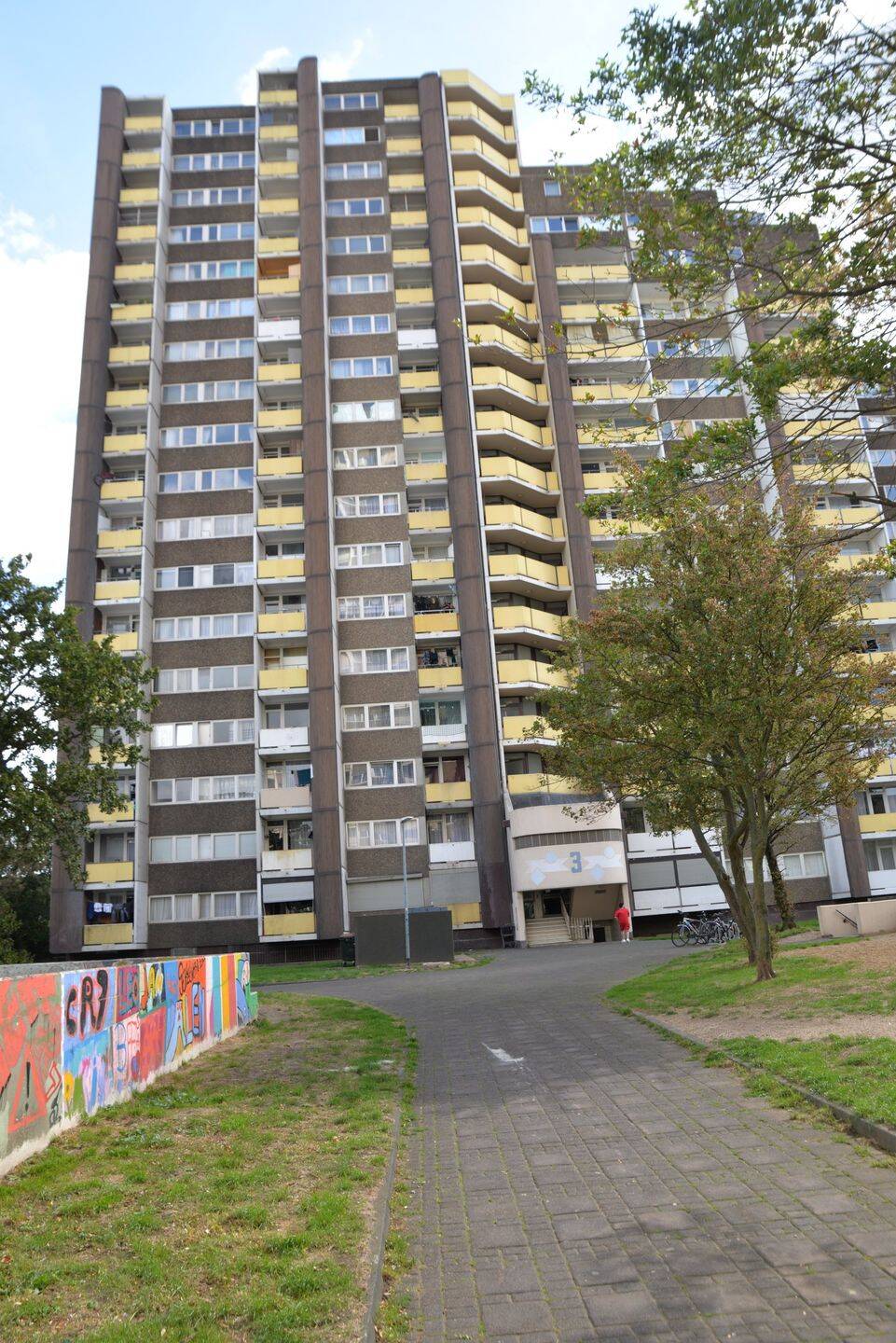 Sanierte 1-Zimmer-Wohnung mit Balkon in Meschenich – leerstehend, 50997 Köln (Rodenkirchen)