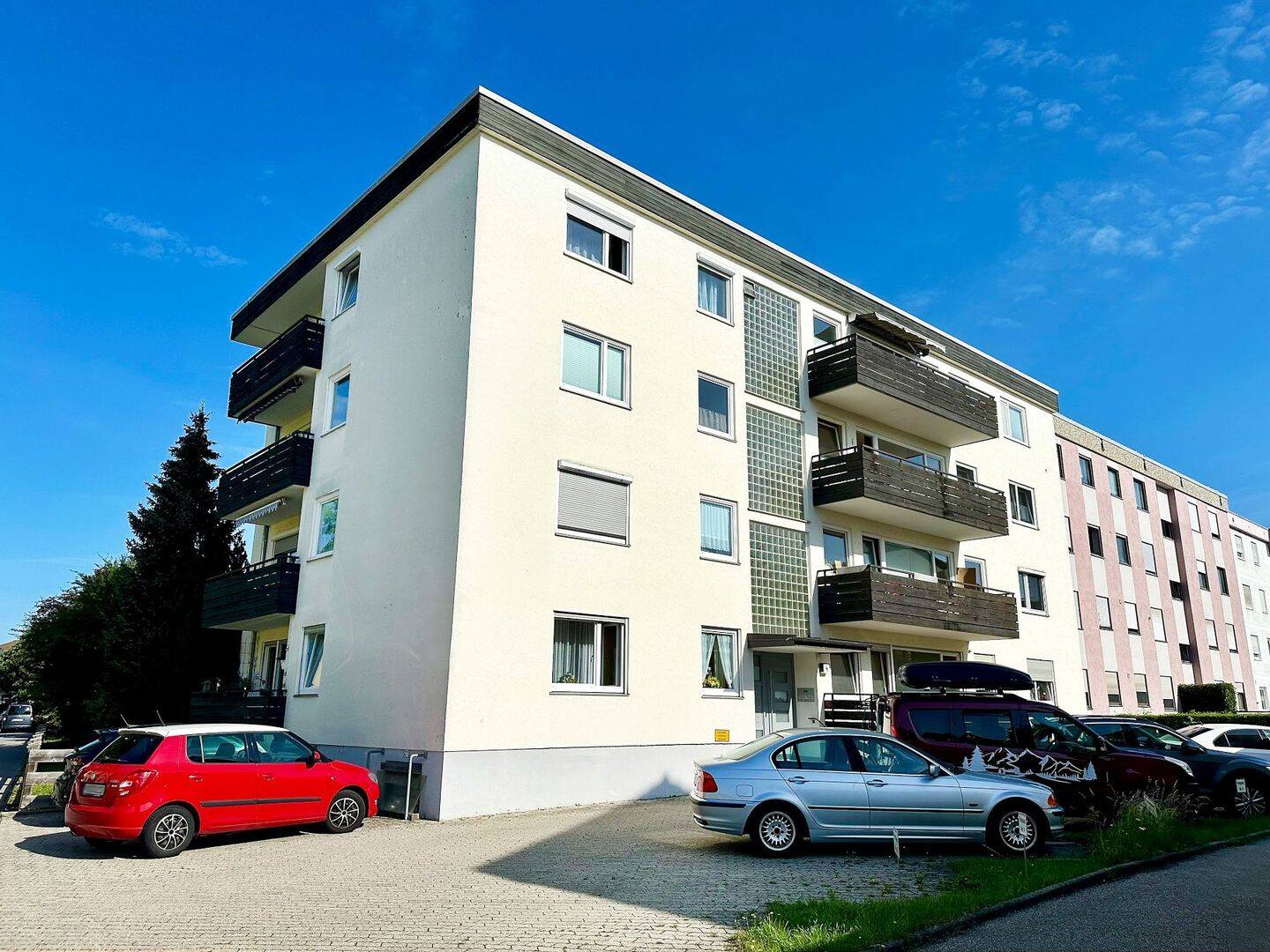Bezugsfrei! Praktische 1-Zimmer Erdgeschosswohnung mit Garten!, 83026 Rosenheim (Aising Happing Pang Süd)