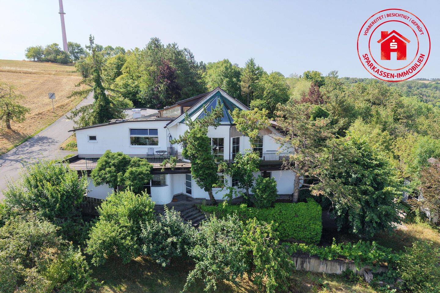 Einfamilienhaus mit Einliegerwohnung mit toller Aussicht ***sofort verfügbar, 97990 Weikersheim