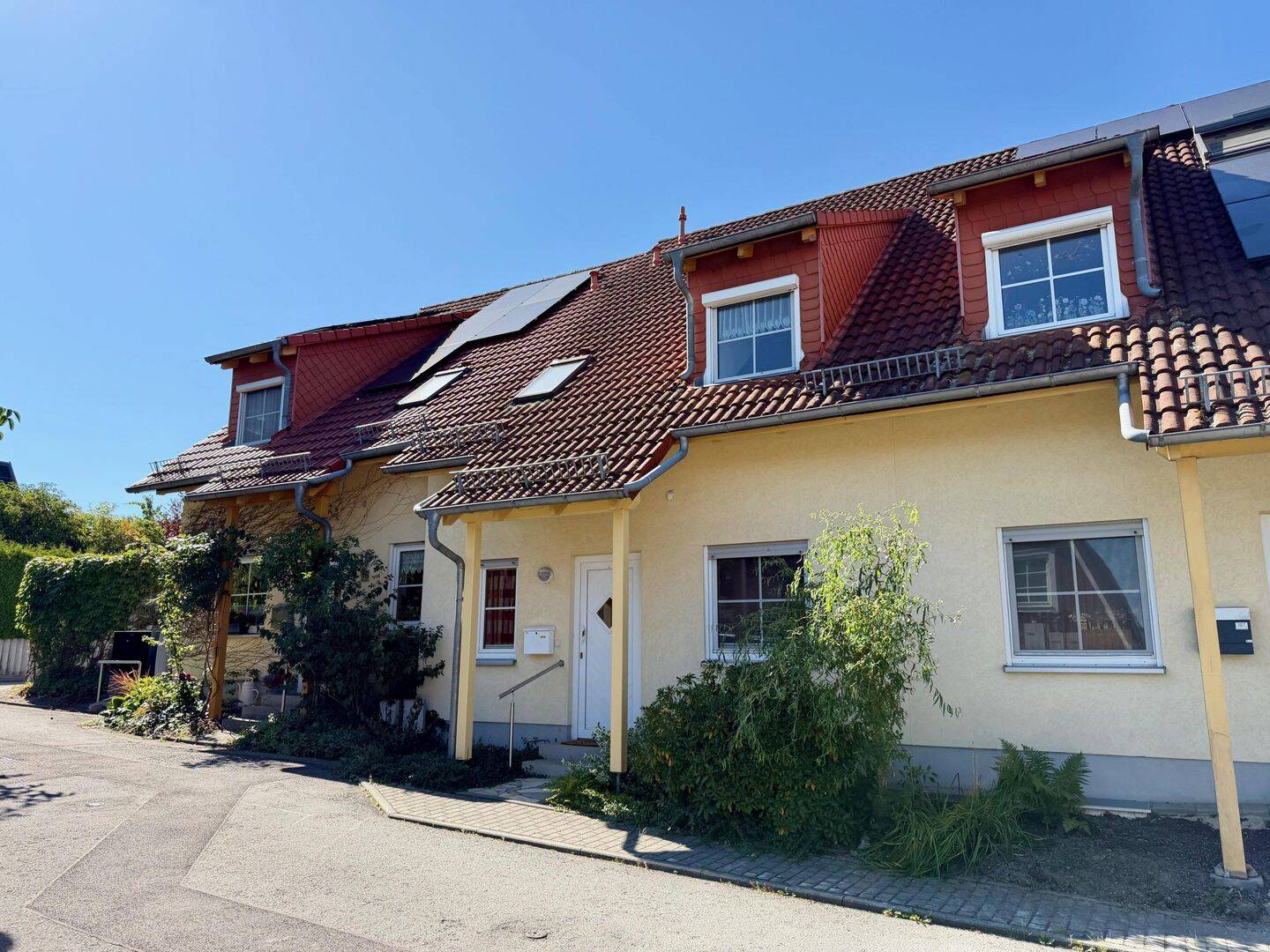 Gepflegtes Reihenmittelhaus in Dresden-Weixdorf – familienfreundlich & energieeffizient, 1108 Dresden (Marsdorf Weixdorf)