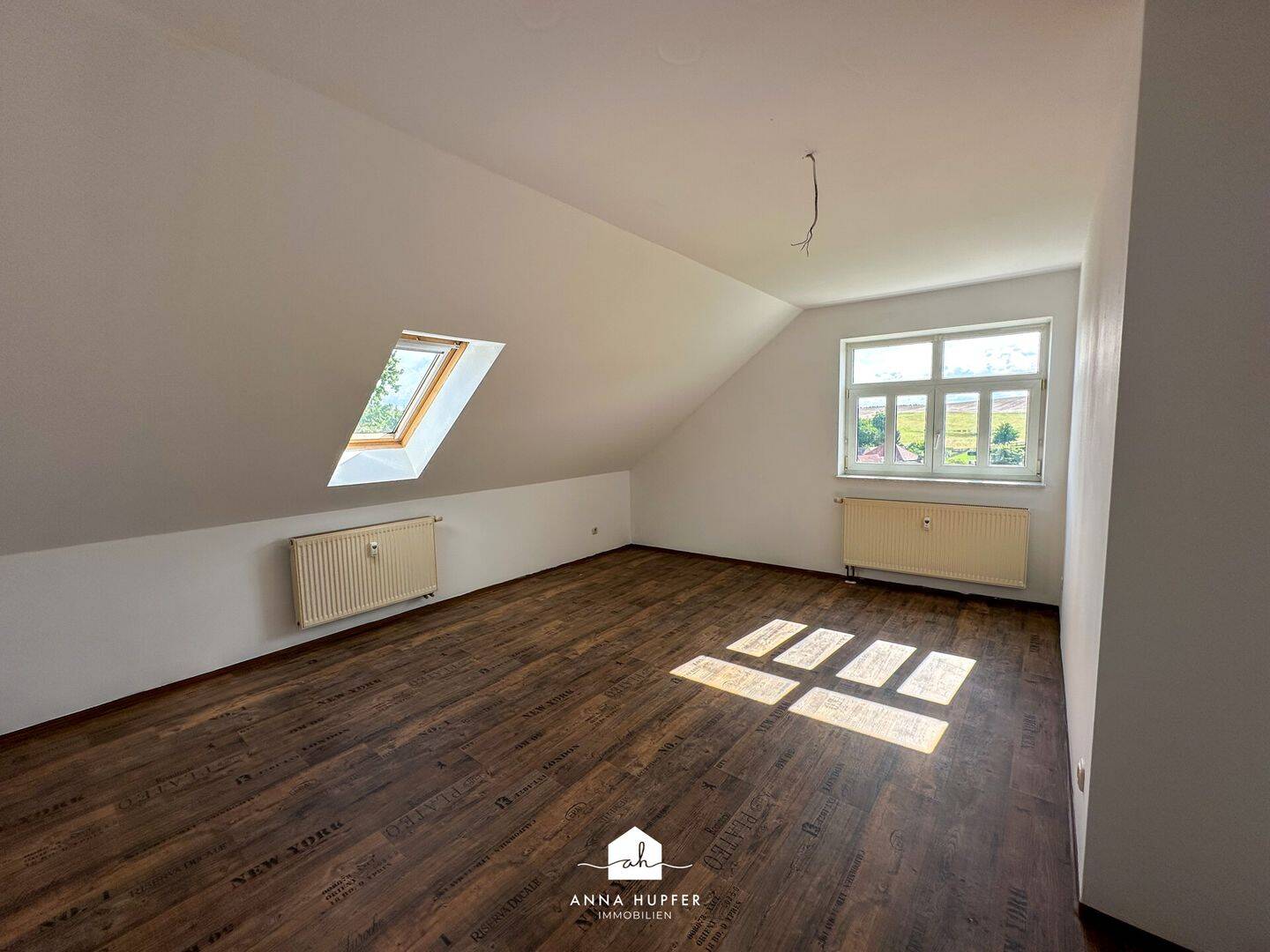 Ländlich Wohnen: 3-Raumwohnung in der Nähe von Gera, 7557 Hundhaupten (Weißig)