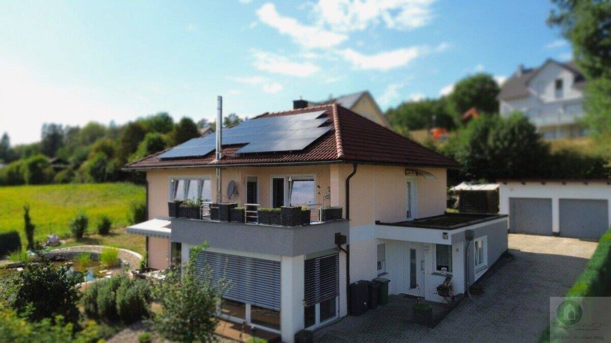 Bayern Moderne Oase mit Naturschwimmteich – Ihr Traumhaus in ruhiger Lage von Degelsdorf, 91275 Auerbach i.d. OPf.