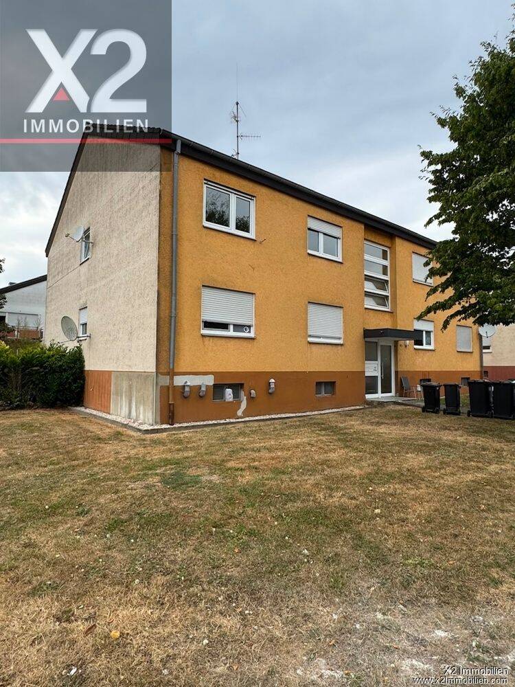 Renovierungsbedürftige Eigentumswohnung mit Balkon, Gartenanteil und Stellplatz in Speicher, 54662 Speicher