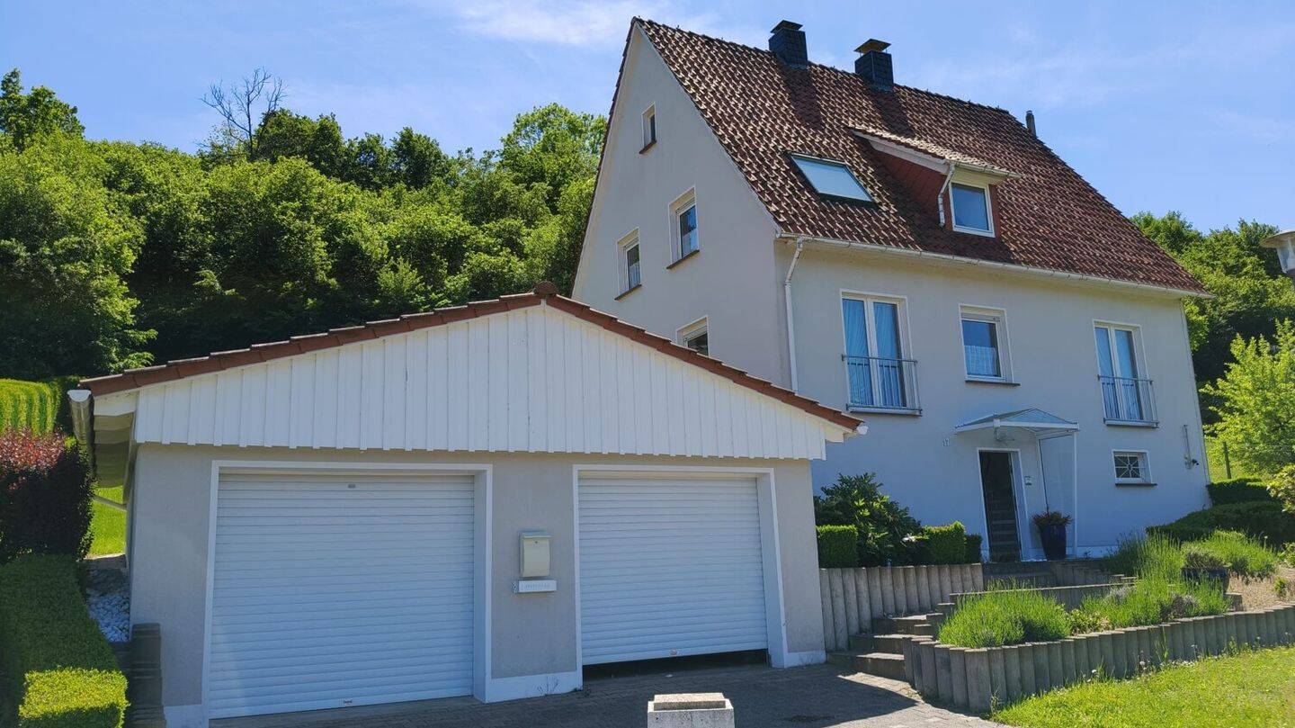 Viel Platz für Familie und Genuss: Ihr Einfamilienhaus mit Gartenidylle, 37647 Polle