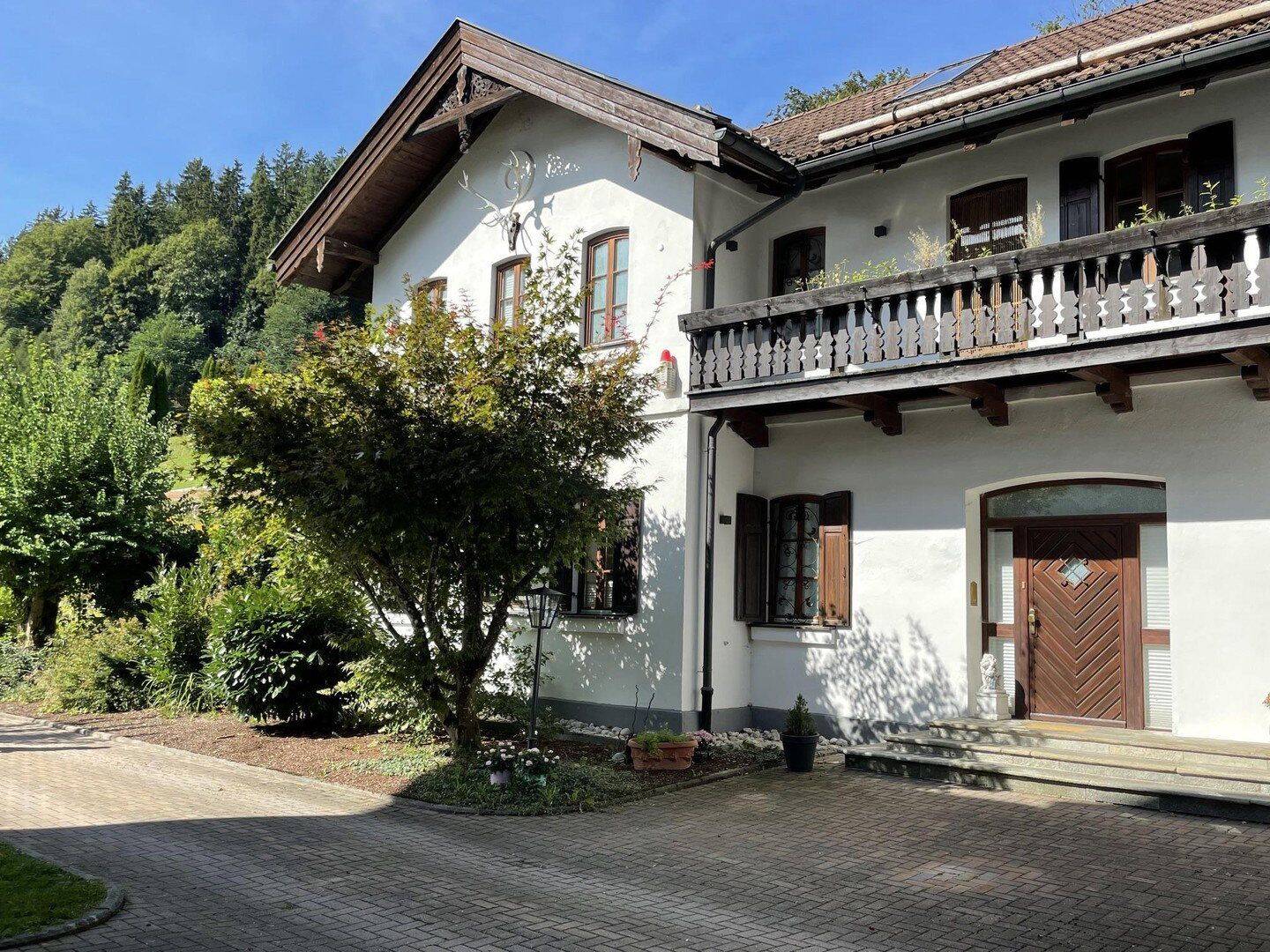 Historisches Wohnen im Park, Seenähe, gute Lage – von Privat, 83707 Bad Wiessee